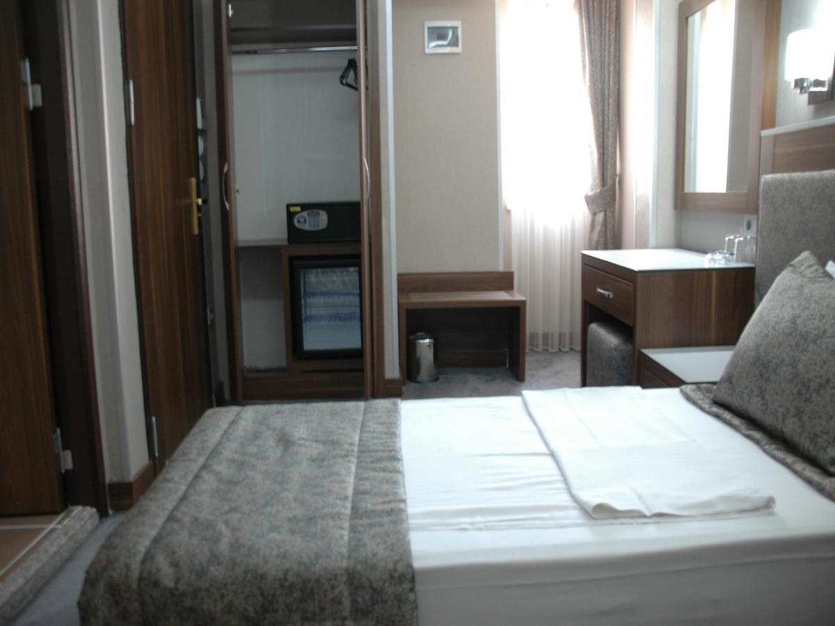 Hotel Buyuk Paris Istanboel Kamer foto