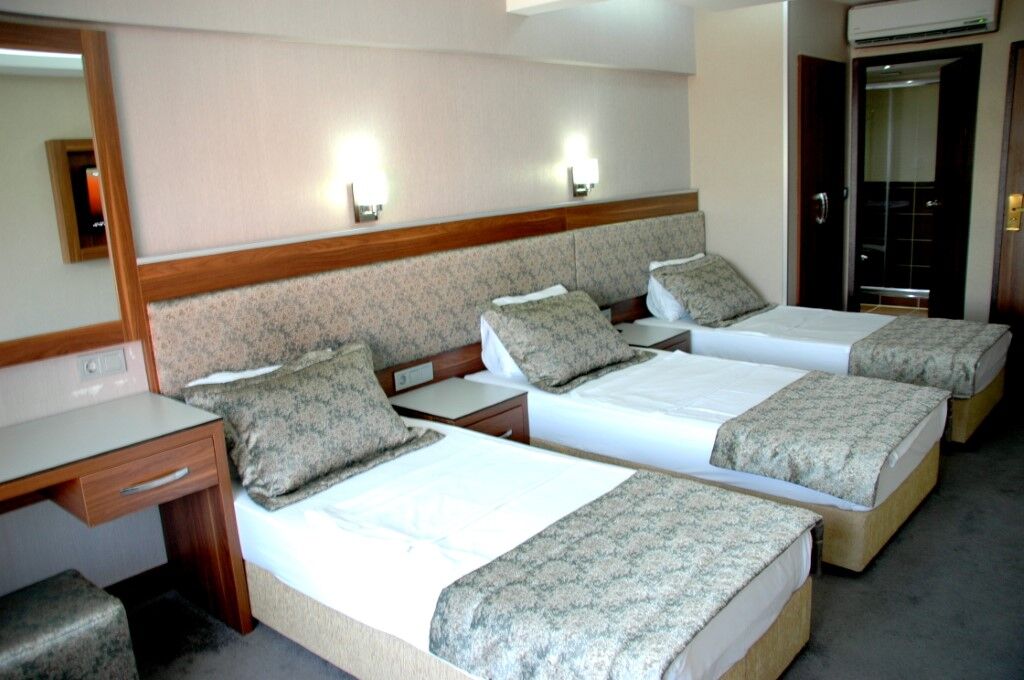 Hotel Buyuk Paris Istanboel Buitenkant foto